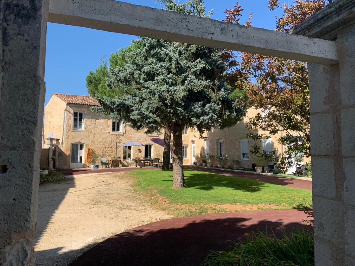 Jardin D'Arcy - Chambres D'Hotes Avec Piscine Et Spa Bois Exterior foto