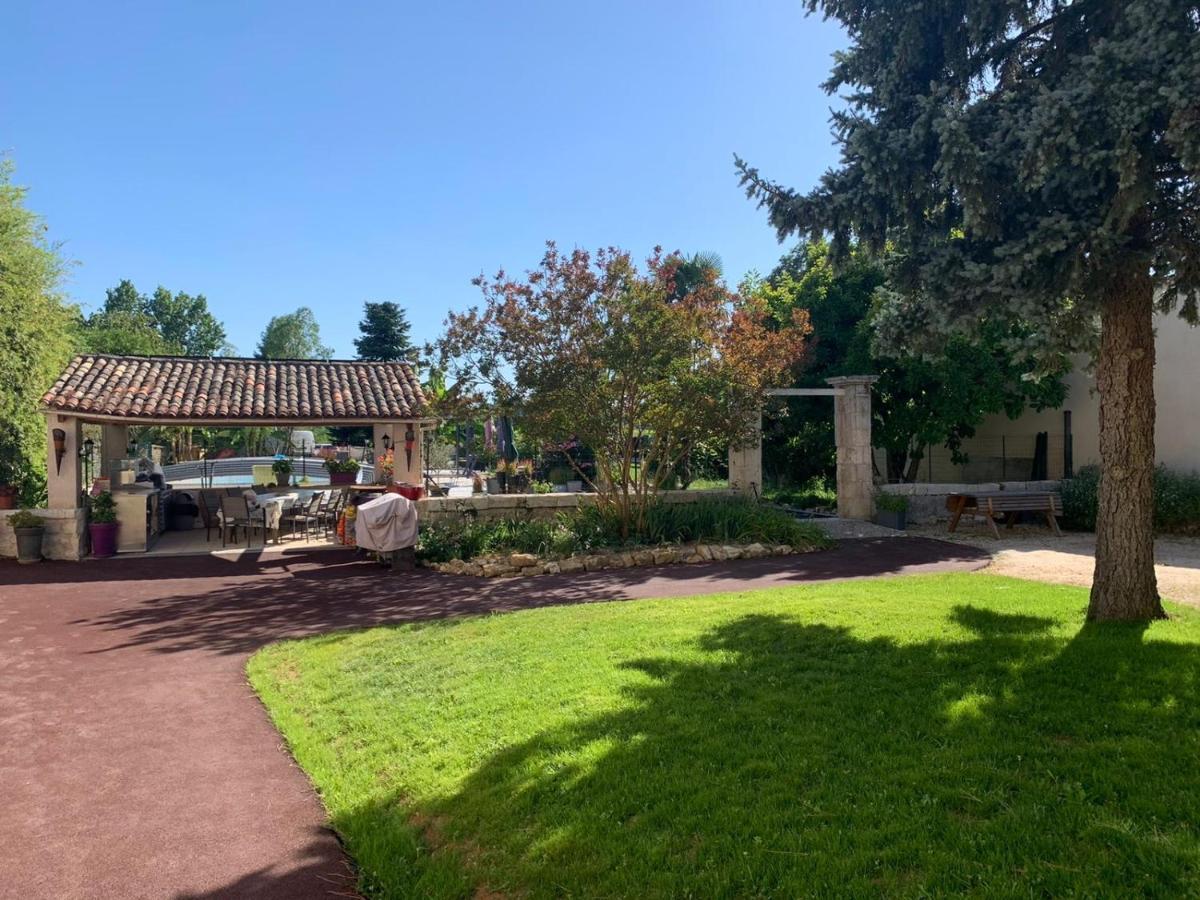 Jardin D'Arcy - Chambres D'Hotes Avec Piscine Et Spa Bois Exterior foto