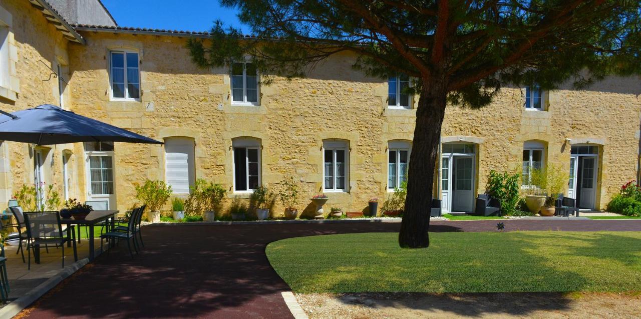 Jardin D'Arcy - Chambres D'Hotes Avec Piscine Et Spa Bois Exterior foto